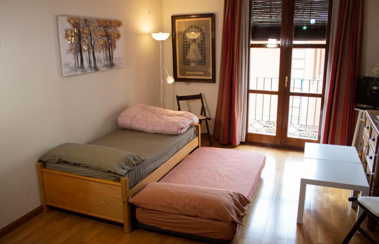 Appartamento Bonita Vivienda En El Corazon De Saragozza Esterno foto