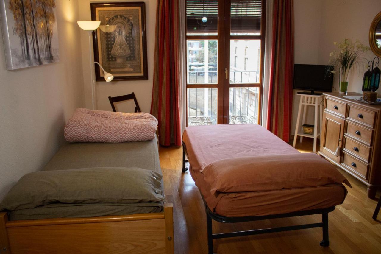 Appartamento Bonita Vivienda En El Corazon De Saragozza Esterno foto